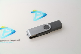 USB de plástico con metal
