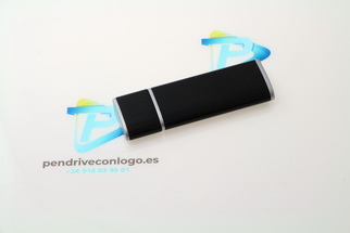 USB plástico con metal